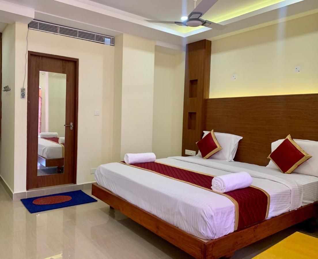 Meridian Castle Hotel Pondicherry Exterior photo