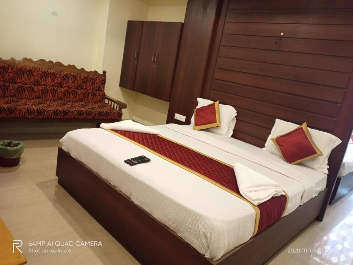 Meridian Castle Hotel Pondicherry Exterior photo